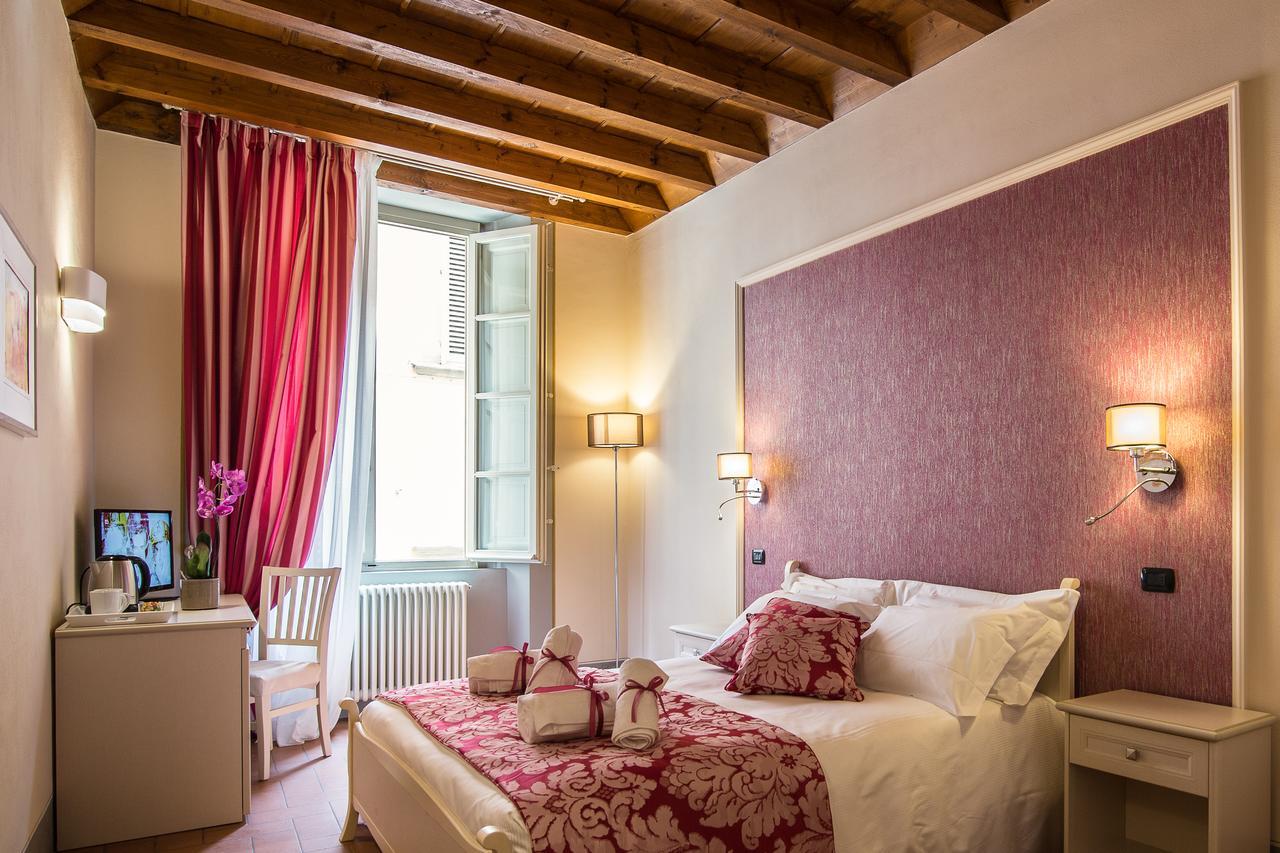 B&B Residenza Di Via Fontana Lucca Dış mekan fotoğraf