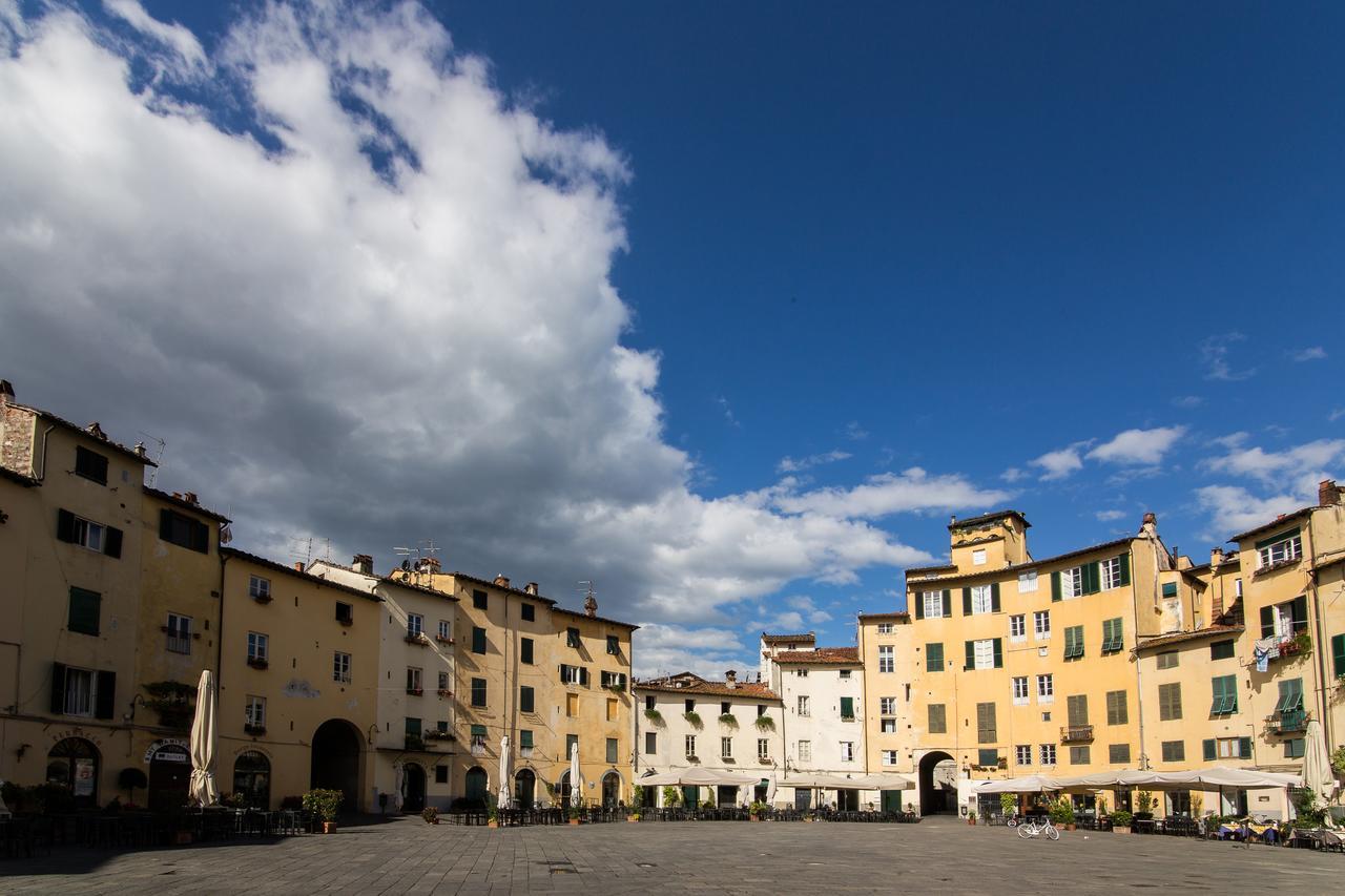 B&B Residenza Di Via Fontana Lucca Dış mekan fotoğraf
