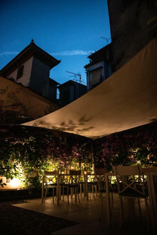 B&B Residenza Di Via Fontana Lucca Dış mekan fotoğraf