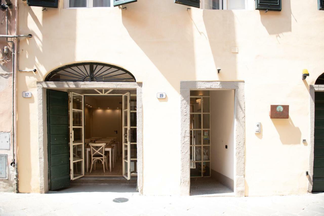 B&B Residenza Di Via Fontana Lucca Dış mekan fotoğraf